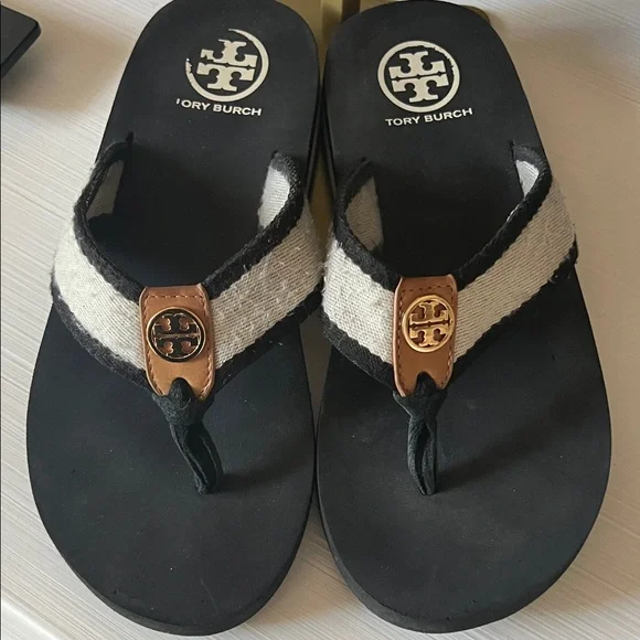 Tory Burch Black and Cream Flip Flops - Picture 1 of 2